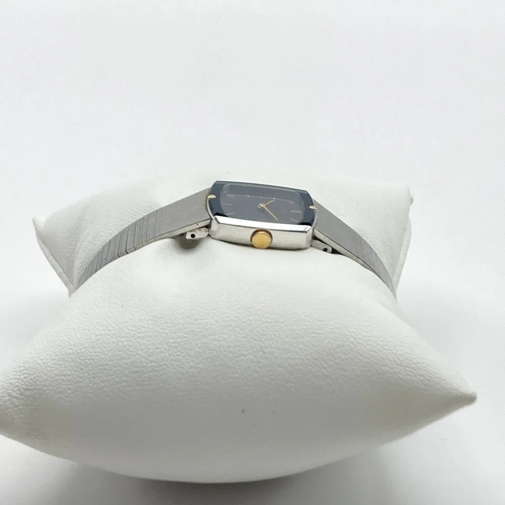 Vintage Seiko Women's Watch Tank 17mm Silver Tone 1400-8500 New Battery 6.25
